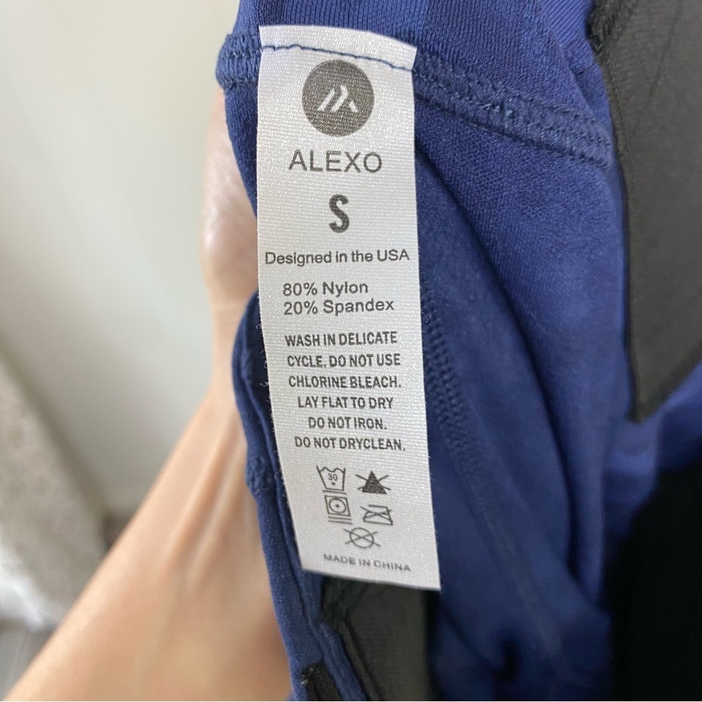 Alexo Athletica Face Forward Concealed Carry Blue Camo Navy Leggings Womens Sz S - Picture 12 of 16
